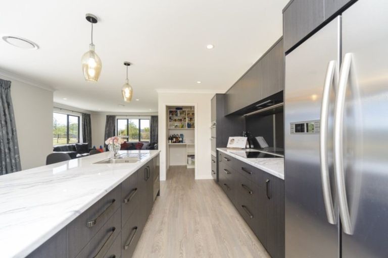 Photo of property in 7 Hartwell Drive, Kelvin Grove, Palmerston North, 4470
