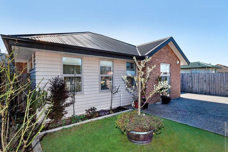 Photo of property in 1/31 Veitches Road, Casebrook, Christchurch, 8051