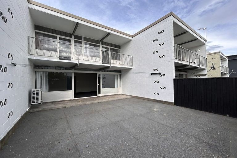 Photo of property in 6/7 Newnham Terrace, Upper Riccarton, Christchurch, 8041