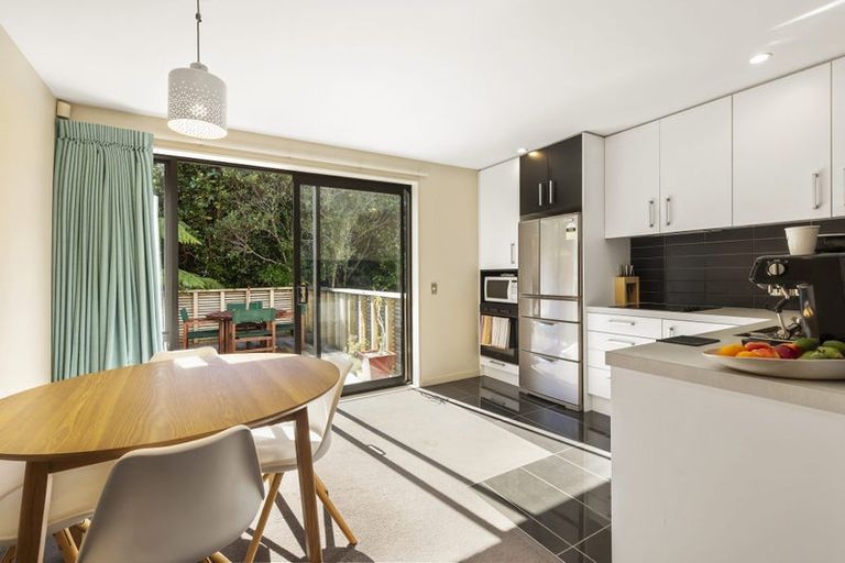 Photo of property in 20/8 Thatcher Crescent, Crofton Downs, Wellington, 6035