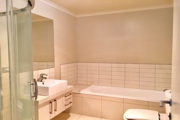 Photo of property in 22 Reins Road, Takanini, 2112