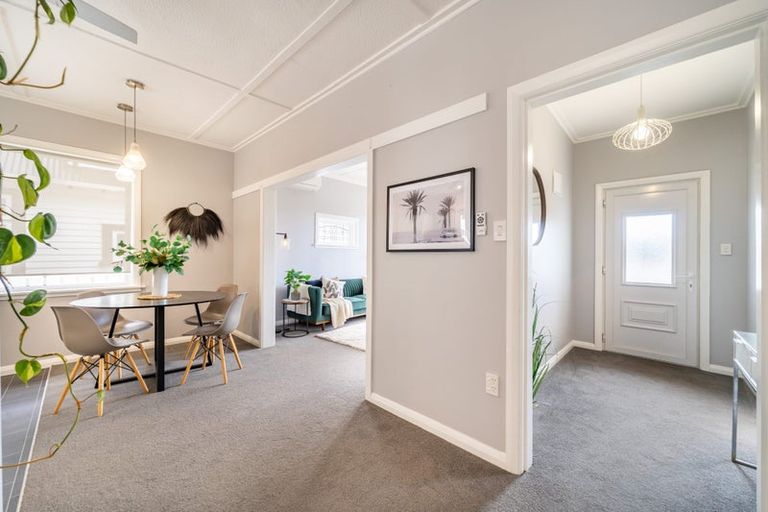 Photo of property in 26 Queens Drive, Kilbirnie, Wellington, 6022