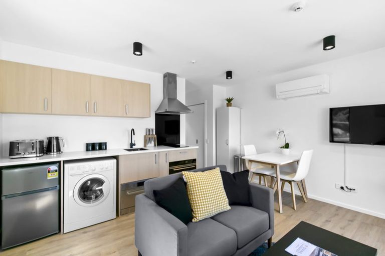 Photo of property in The Alex Apartments, 135u32b Hallenstein Street, Queenstown, 9300