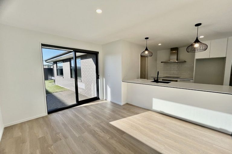 Photo of property in 18 Mcgarry Drive, Kaiapoi, 7630