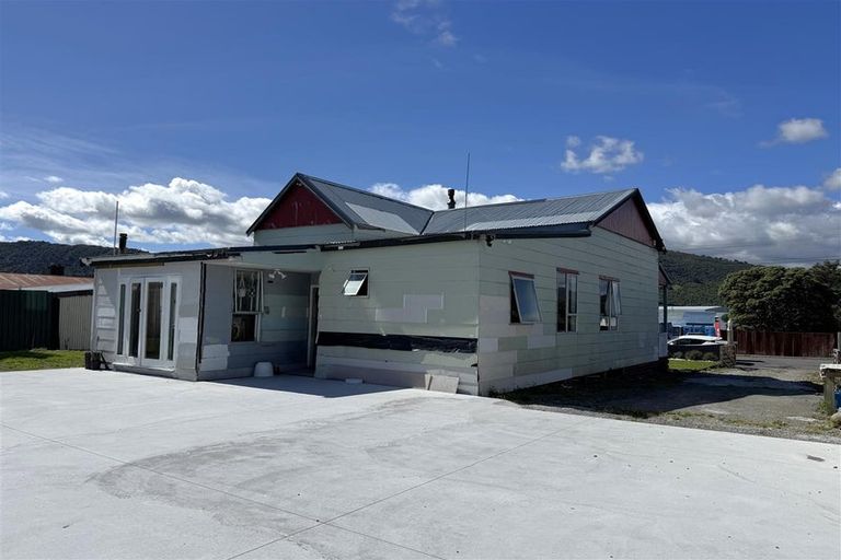 Photo of property in 72 Packers Quay, Blaketown, Greymouth, 7805