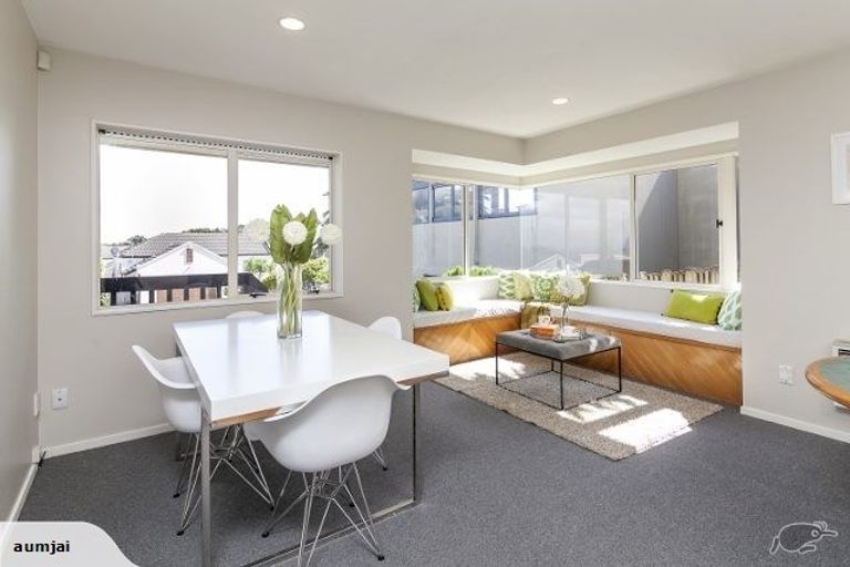 Photo of property in 14 Ribbonwood Crescent, Goodwood Heights, Auckland, 2105