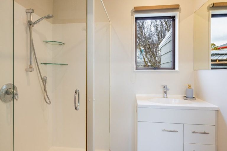 Photo of property in 6 Woburn Street, Waipukurau, 4200