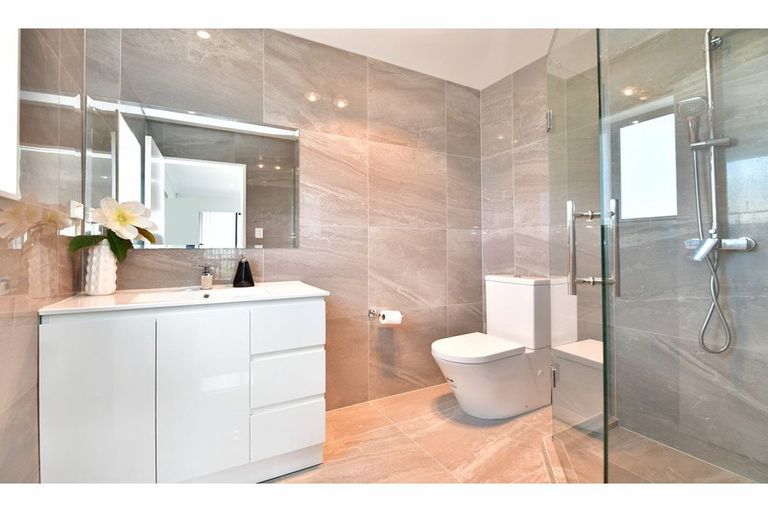 Photo of property in 61 Landmark Terrace, Orewa, 0931