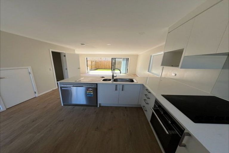 Photo of property in 17/125b Metcalfe Road, Ranui, Auckland, 0612