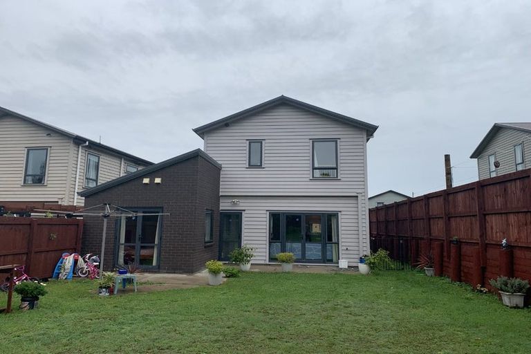 Photo of property in 83 Kaimoana Street, Weymouth, Auckland, 2103