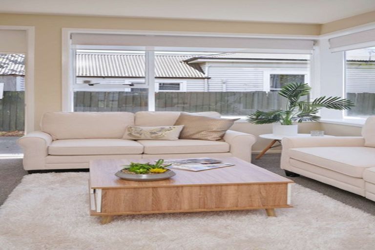 Photo of property in 2/57 Dover Street, St Albans, Christchurch, 8014