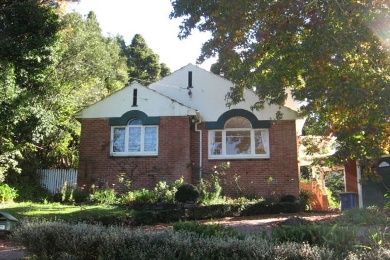 Photo of property in 41 Kopiko Road, Titirangi, Auckland, 0604