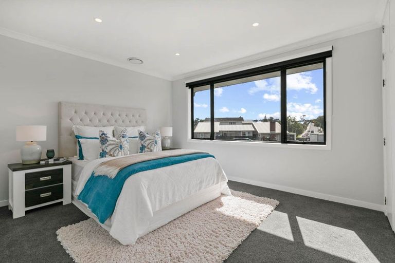 Photo of property in 2a Redwood Drive, Massey, Auckland, 0614