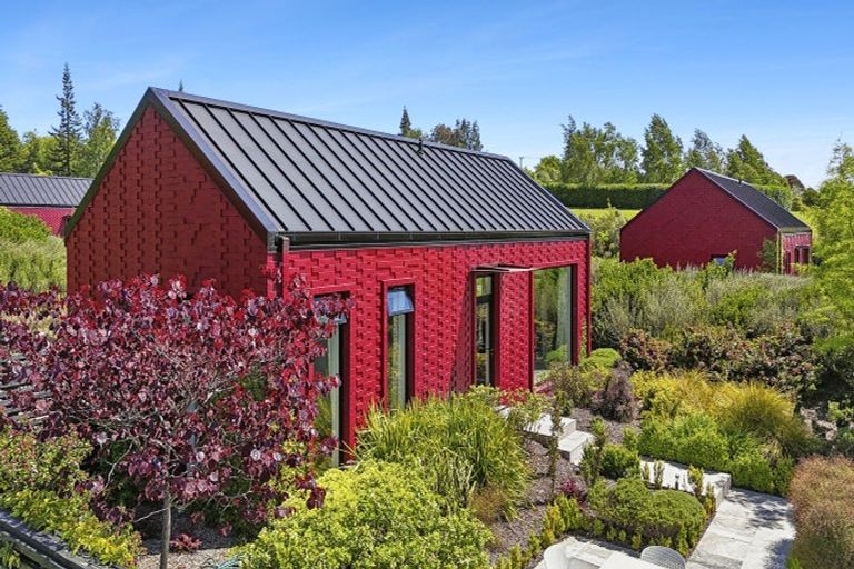 Photo of property in 21 Tarrant Road, Upper Moutere, 7173
