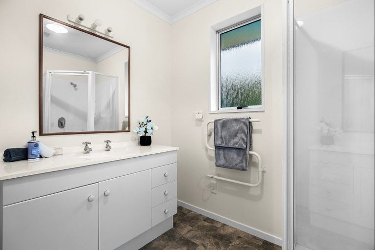 Photo of property in 49 Stonebridge Way, Prebbleton, 7604