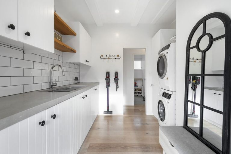 Photo of property in 86 Upper Waiwera Road, Puhoi, Silverdale, 0994