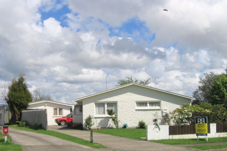 Photo of property in 30 Browning Crescent, Owhata, Rotorua, 3010