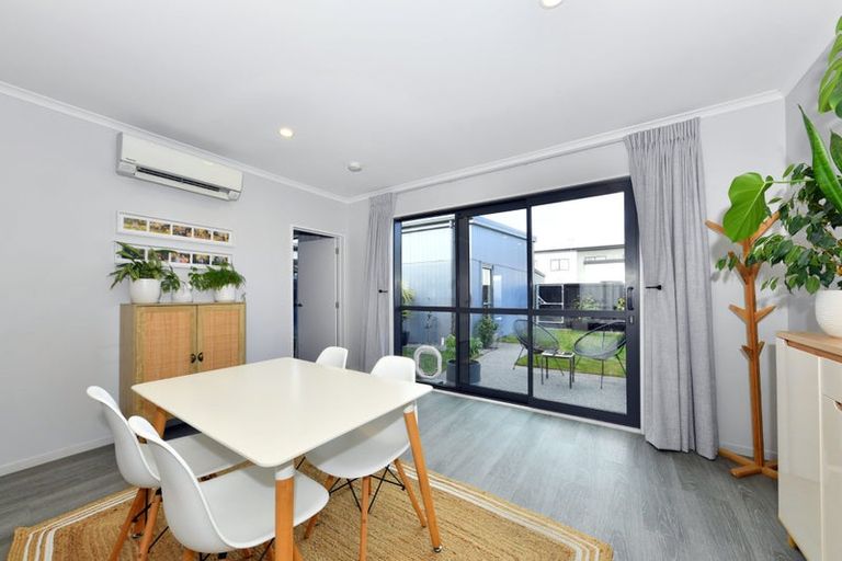 Photo of property in 27 William Dawson Crescent, Wigram, Christchurch, 8025