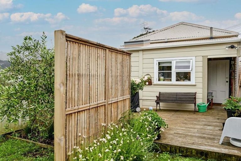 Photo of property in 59 Herald Street, Berhampore, Wellington, 6023