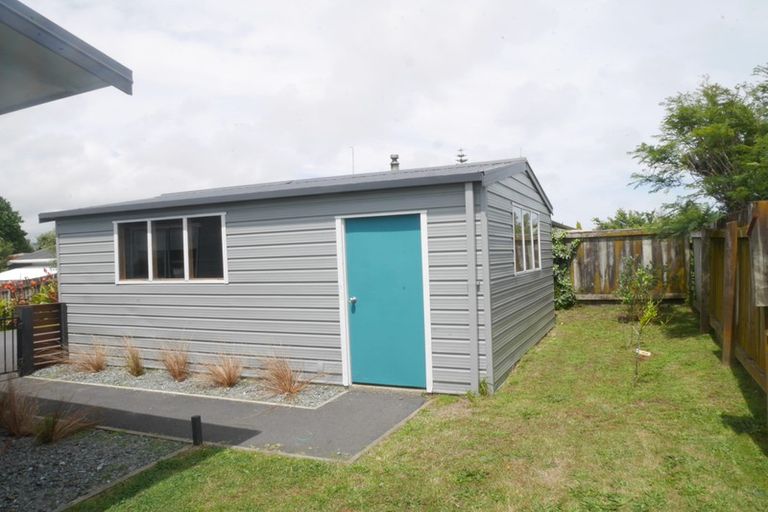 Photo of property in 69 Langdale Avenue, Paraparaumu, 5032