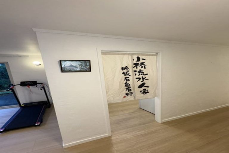 Photo of property in 8 Awaruku Road, Torbay, Auckland, 0630