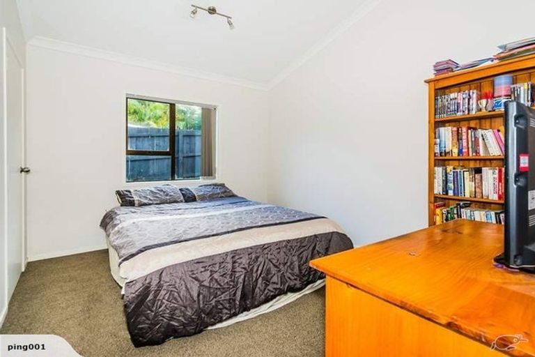 Photo of property in 1/21 Fordham Street, Beach Haven, Auckland, 0626