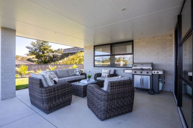 Photo of property in 10 Pa Tuna Lane, Hurdon, New Plymouth, 4310