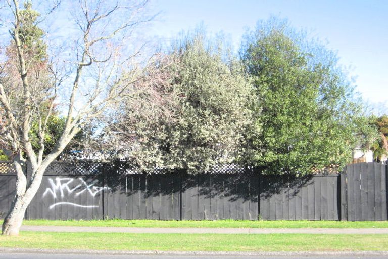 Photo of property in 75a Kelvin Road, Papakura, 2110