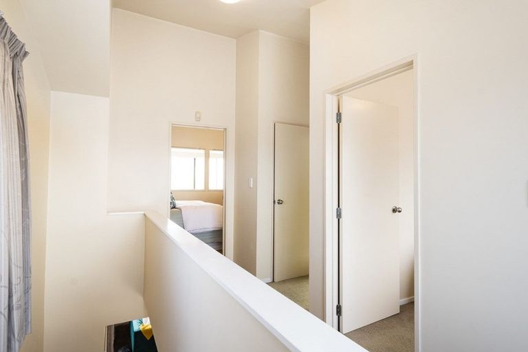 Photo of property in 2/89 Portage Road, New Lynn, Auckland, 0600