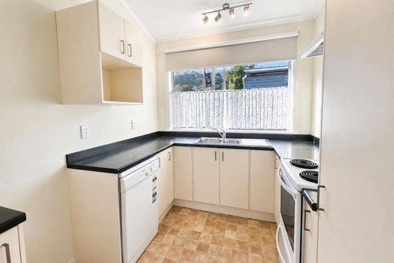 Photo of property in 1b Horoeka Street, Stokes Valley, Lower Hutt, 5019