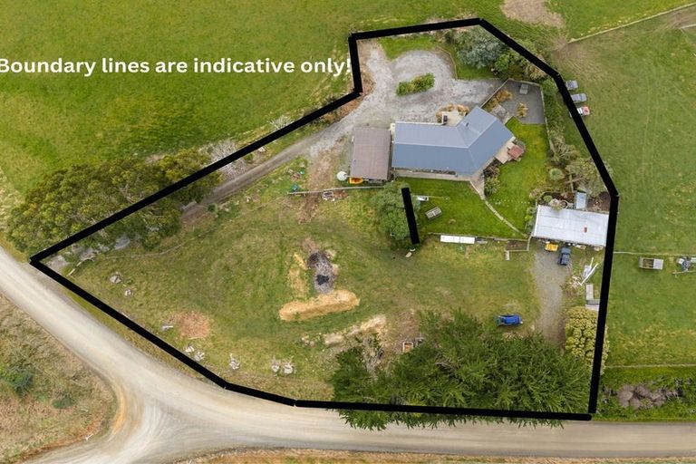 Photo of property in 861 Glenledi Road, Glenledi, Milton, 9292