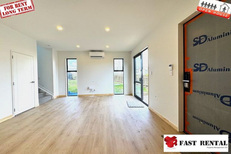 Photo of property in 1 Tawatawa Street, Long Bay, Auckland, 0630