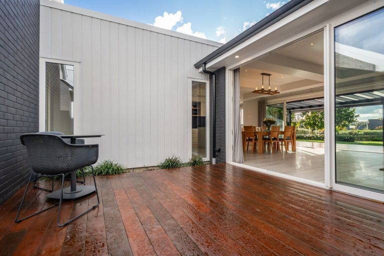 Photo of property in 1 Moemoea Place, Cambridge, 3434