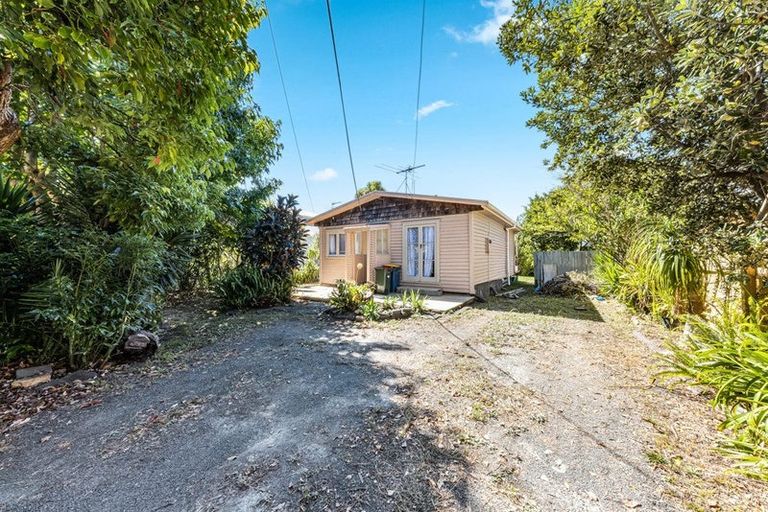 Photo of property in 165 Kauri Road, Whenuapai, Auckland, 0618