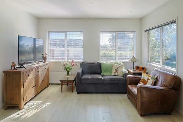 Photo of property in 3/15 Walter Street, Hauraki, Auckland, 0622