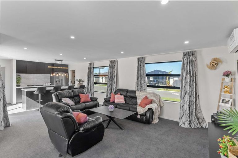 Photo of property in 14 Lewis Crescent, Rolleston, 7614