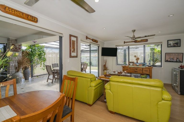 Photo of property in 24 Debenham Drive, Whitianga, 3510