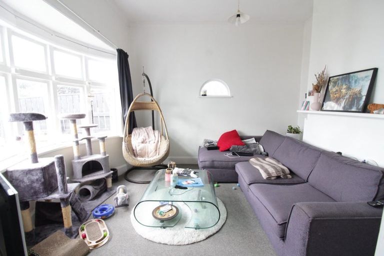 Photo of property in 1/364 The Parade, Island Bay, Wellington, 6023