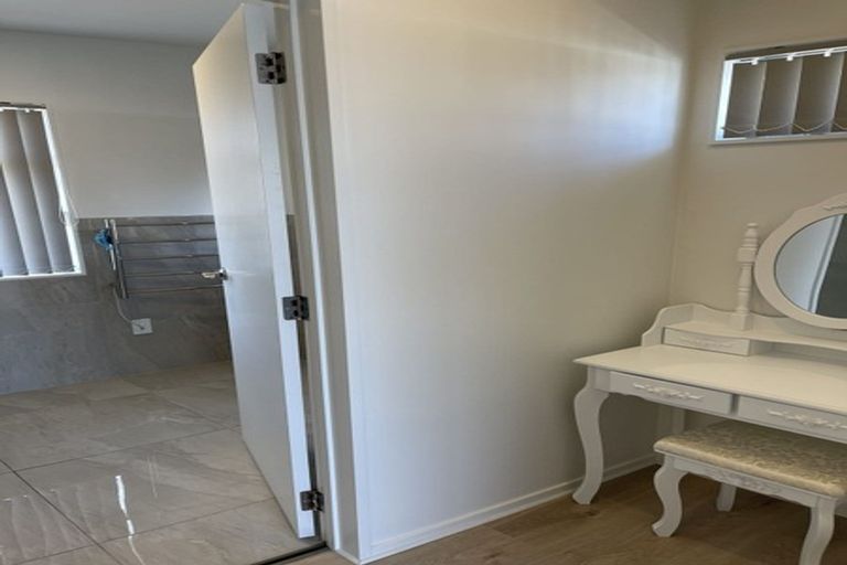 Photo of property in 124 Hall Avenue, Favona, Auckland, 2024