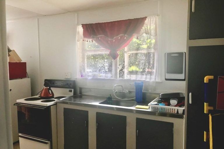 Photo of property in 37b Albatross Road, Red Beach, 0932