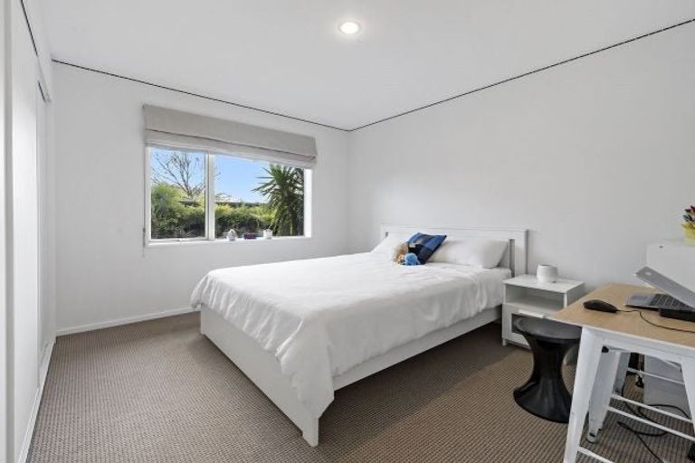 Photo of property in 55 Dryden Avenue, Rolleston, 7614