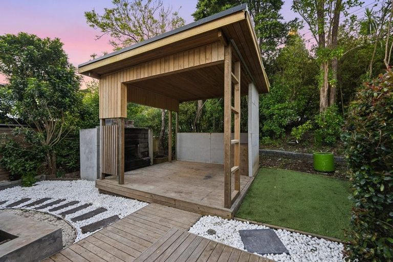 Photo of property in 45 Pohutukawa Avenue, Shelly Park, Auckland, 2014