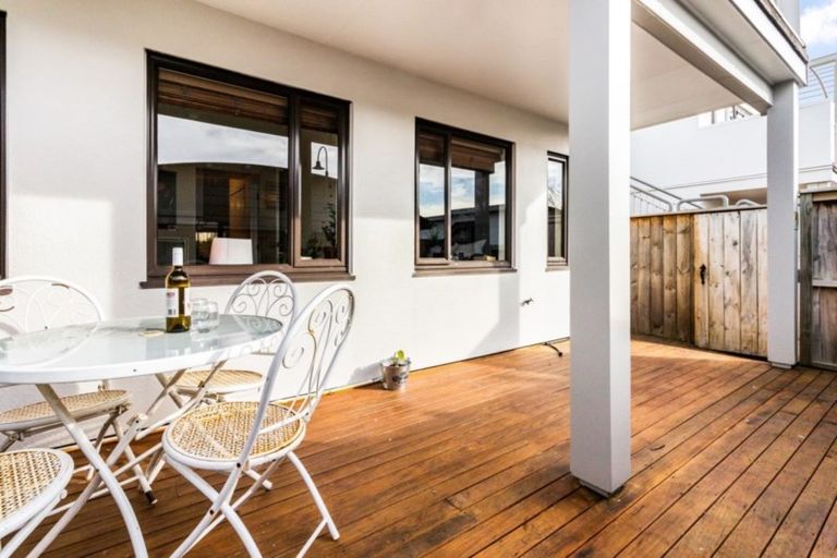 Photo of property in The Grange, 17/92 Bush Road, Albany, Auckland, 0632