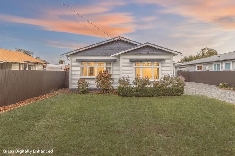 Photo of property in 41 Stapletons Road, Richmond, Christchurch, 8013