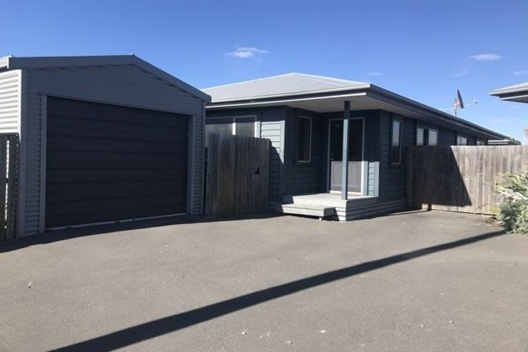 Photo of property in 248 Marine Parade, New Brighton, Christchurch, 8061