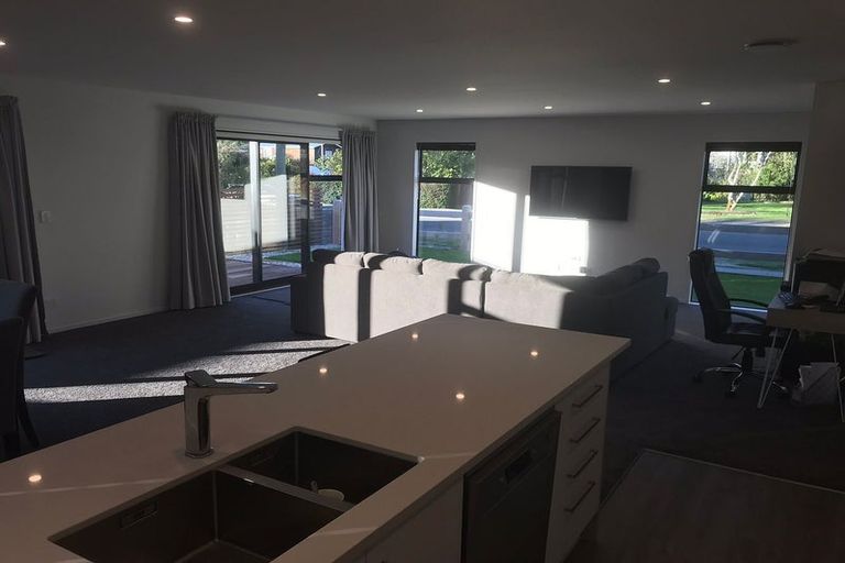 Photo of property in 2a Primary Lane, Wanaka, 9305