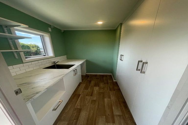 Photo of property in 6 Camellia Avenue, Bell Block, New Plymouth, 4312