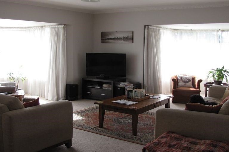 Photo of property in 155 Maidstone Road, Avonhead, Christchurch, 8042