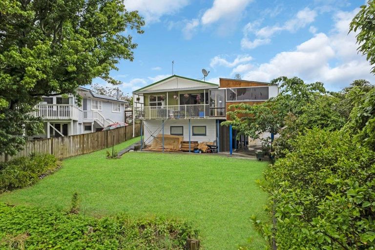 Photo of property in 22 Lawrence Crescent, Hillpark, Auckland, 2102