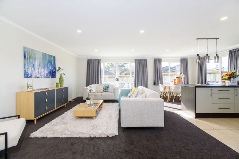 Photo of property in 10 Jury Place, Favona, Auckland, 2024